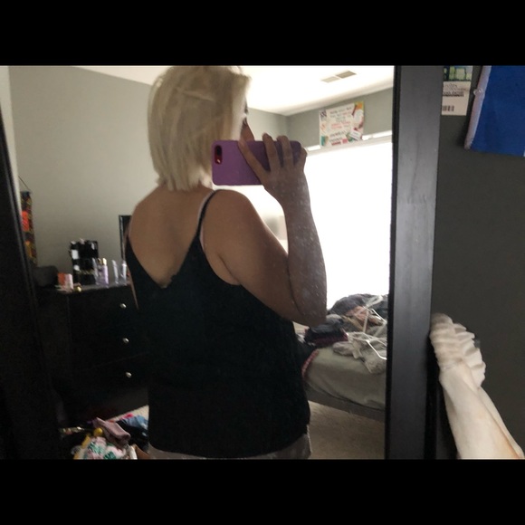 black tank top - Picture 2 of 3